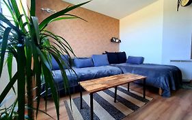 Logement entier 30m² - 800m du Futuroscope